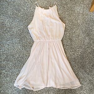 Soft Pink Sleeveless Chiffon Dress
